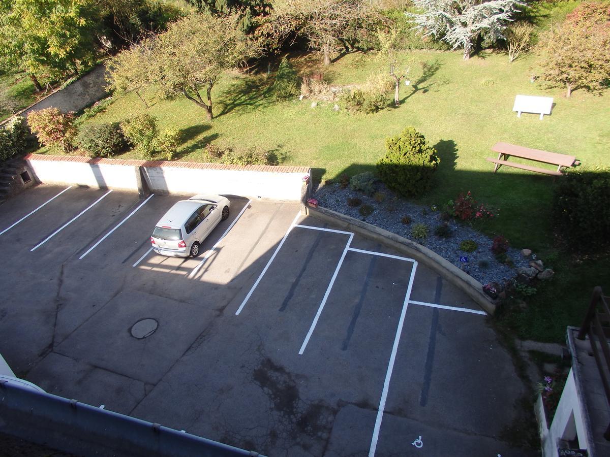 Hotel Castel Neuves-Maisons Esterno foto